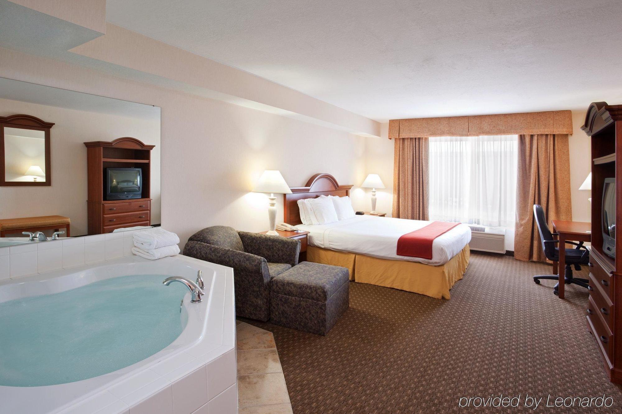 Express & By Ihg Hotel